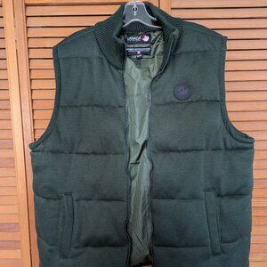 Puffer / Quilted Vest in Dark Green